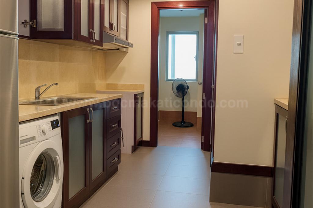 Kitchen area of 3-bedroom condo unit at Kensington Place