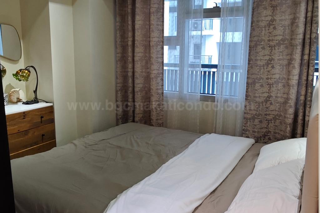 Bedroom of 1-bedroom condo unit at One Maridien