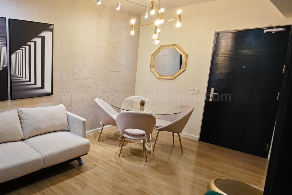 Dining area of 1-bedroom condo unit at One Maridien