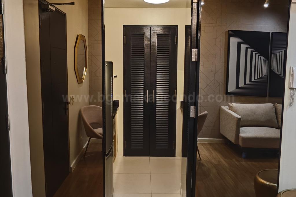 Kitchen area of 1-bedroom condo unit at One Maridien