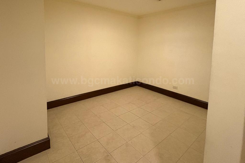 Maid's room of 4-bedroom condo unit at Discovery Primea