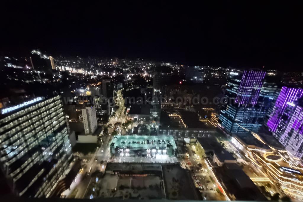 View from master's bedroom balcony of 3-bedroom unit at Uptown Parksuites tower 2
