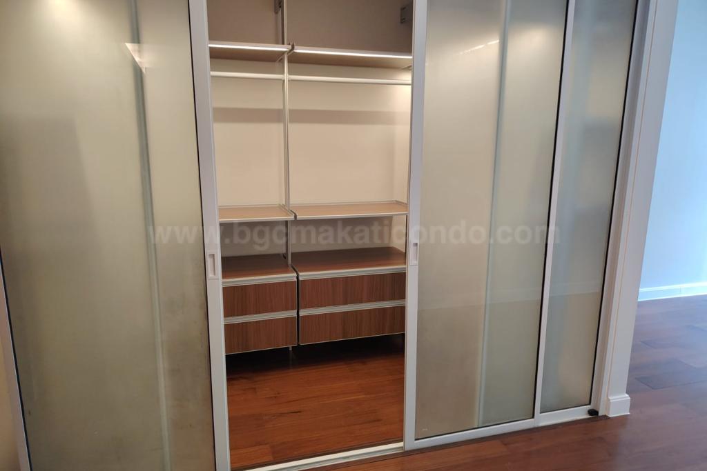 Built-in closet of 3-bedroom condo unit at Arbor Lanes Pine