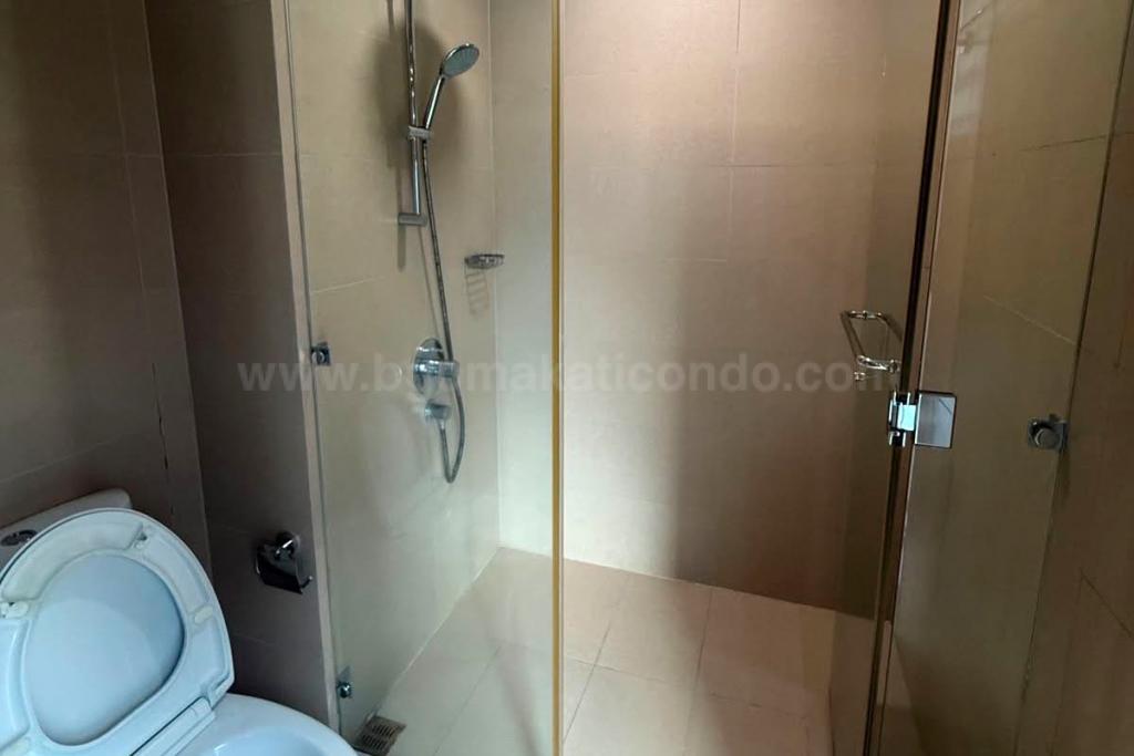 Toilet and bath of 2-bedroom condo unit at One Serendra West Tower