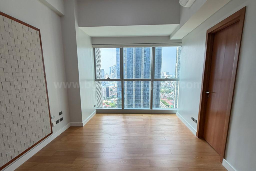Living area of 1-bedroom condominium unit at The Seasons Residences