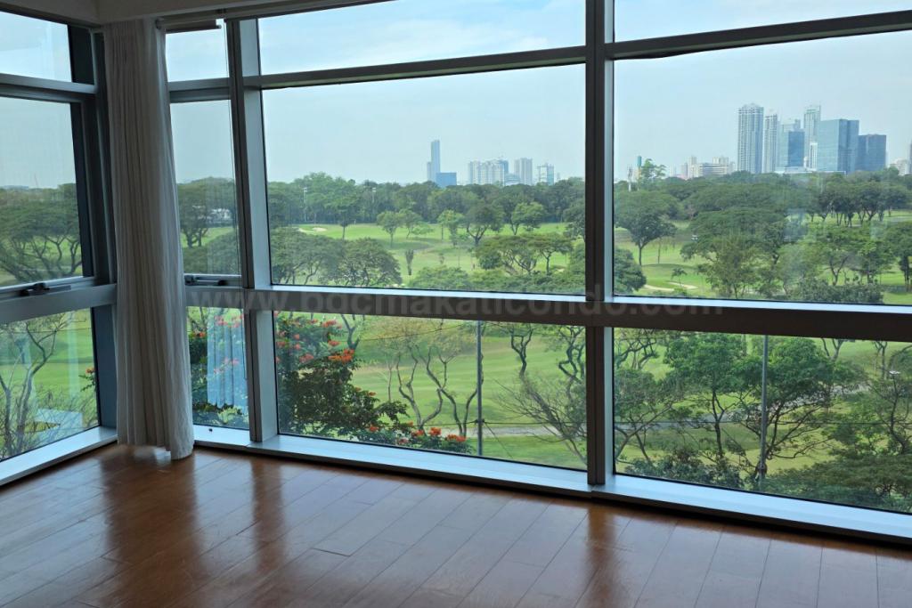 Living area of 3-bedroom condo unit at Pacific Plaza Towers South tower