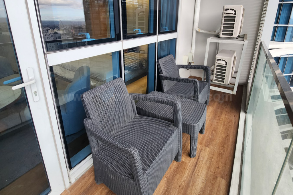 Balcony seats of executive 1 bedroom unit at Uptown Parksuites tower 2