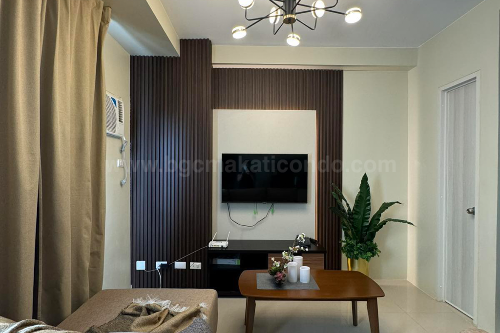 Living area of 2-bedroom condominium unit at The Montane