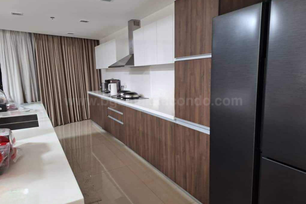 Kitchen of 3-bedroom condominium unit at East Gallery Place