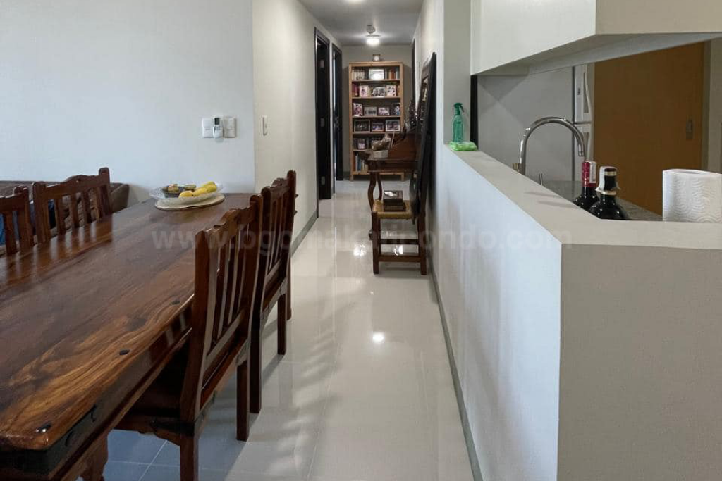 Hallway of 2-bedroom unit at Uptown Parksuites tower 2