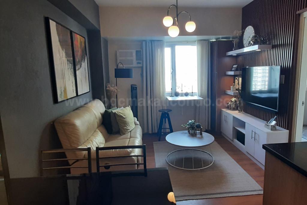 Living area of 1-bedroom condo unit at Avida Towers One Union Place