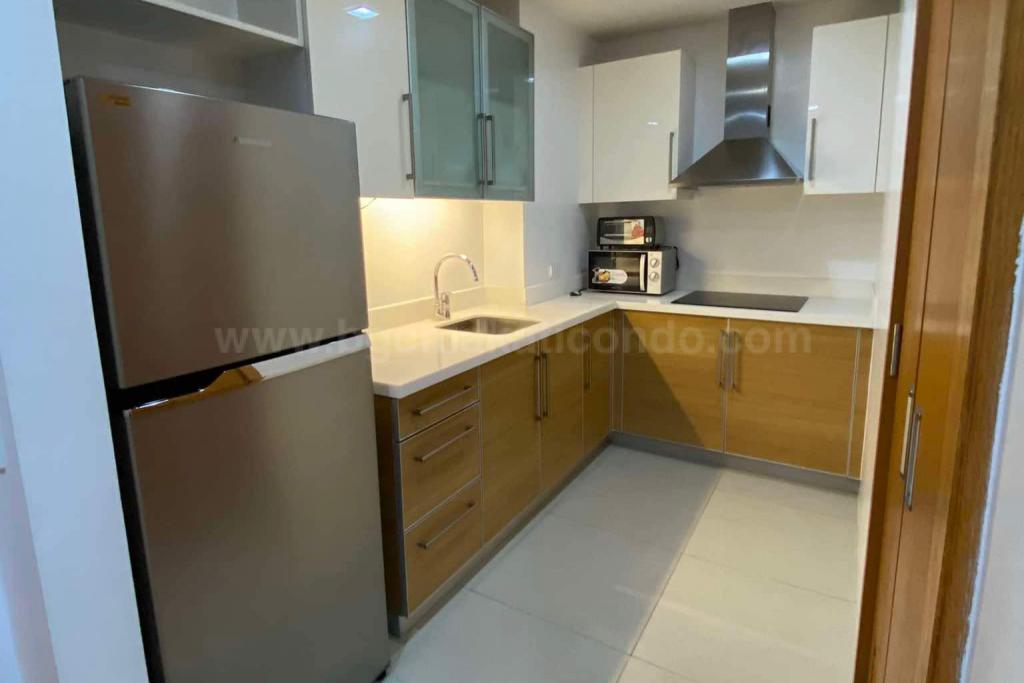 Kitchen area of 1-bedroom condo unit at Park Terraces Point tower