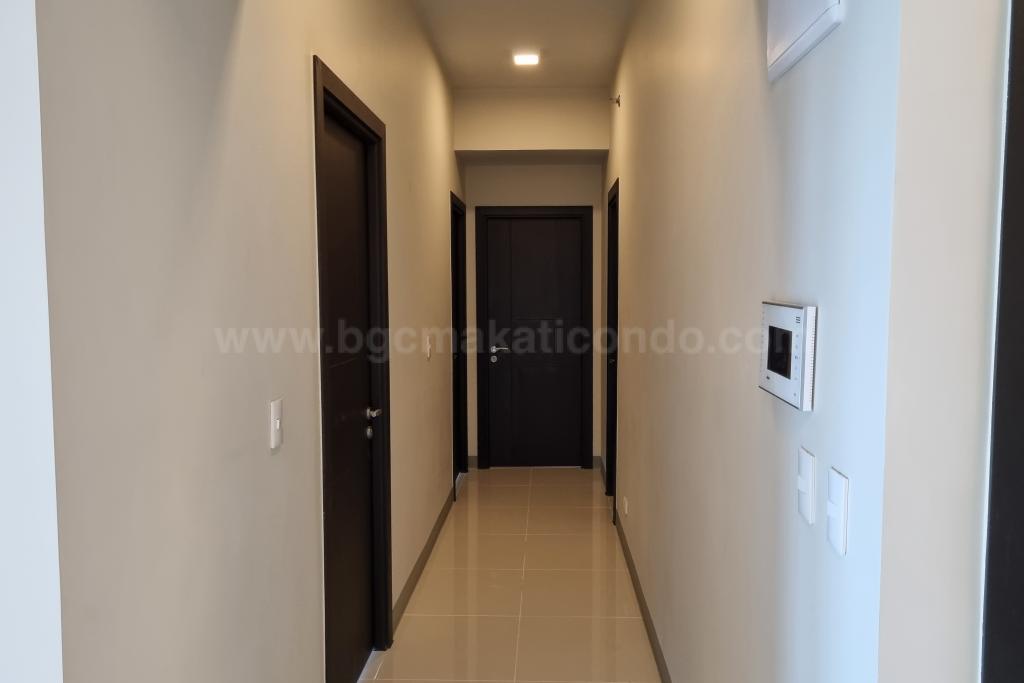 Hallway of 3-bedroom unit at Uptown Parksuites tower 2