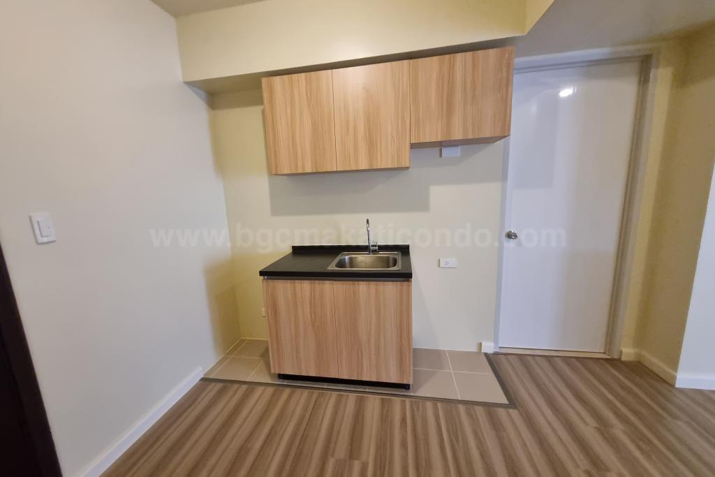 Kitchen area of 1 bedroom condominium unit at Avida Towers Vireo tower 1 Kitchen area of 1 bedroom condominium unit at Avida Towers Vireo tower 1