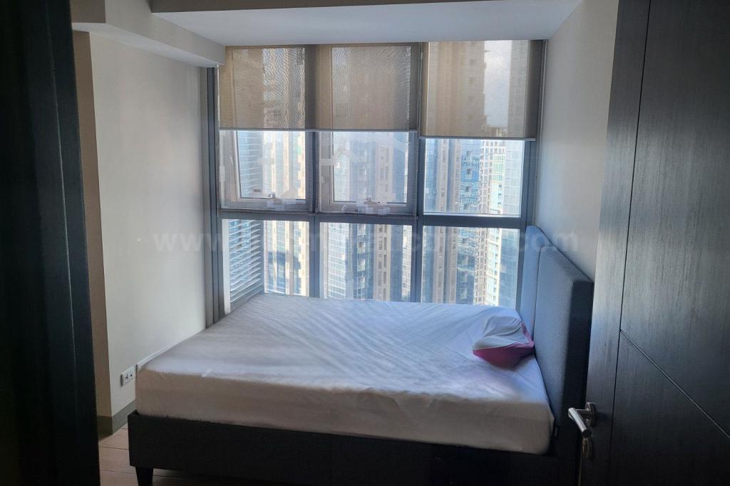 Bedroom 2 of 3-bedroom condo unit at Uptown Parksuites tower 2