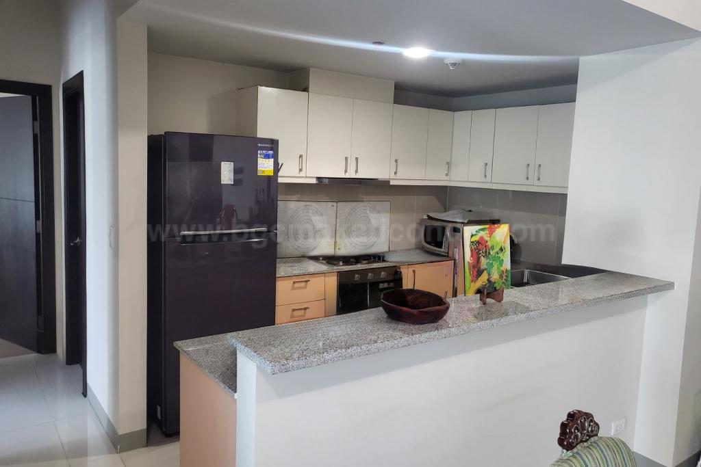 Kitchen area of 3-bedroom condo unit at Uptown Parksuites tower 2