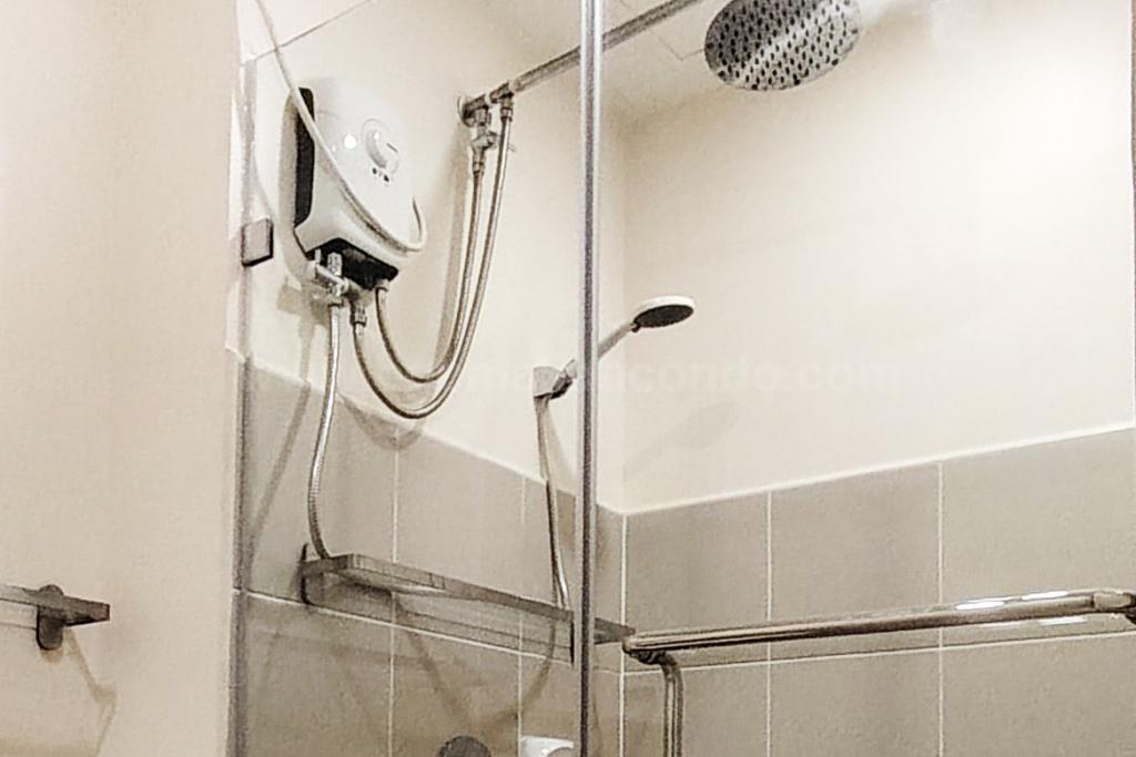 Shower of studio condo unit at Avida Towers One Union Place tower 1