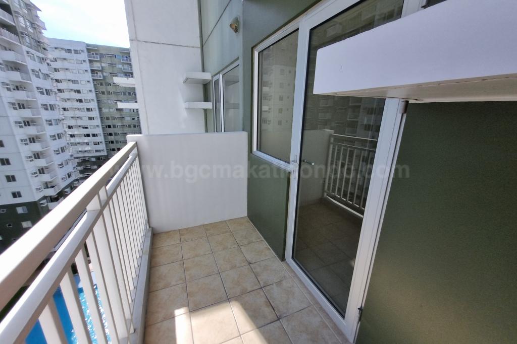Balcony of 1 bedroom condominium unit at Avida Towers One Union Place tower 3