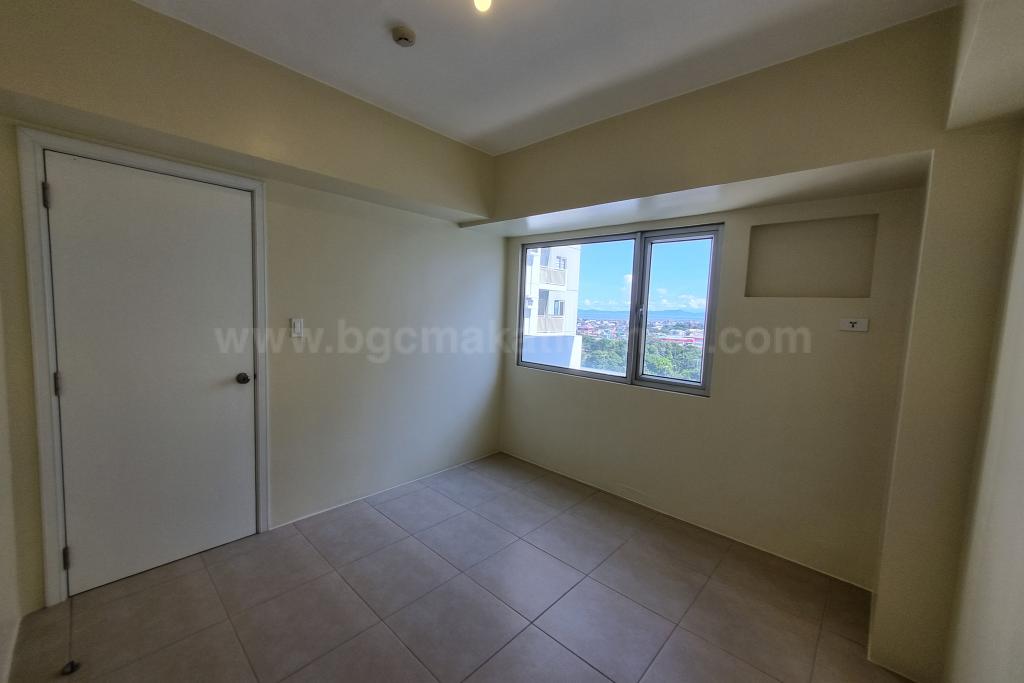 Bedroom of 1 bedroom condominium unit at Avida Towers One Union Place tower 3