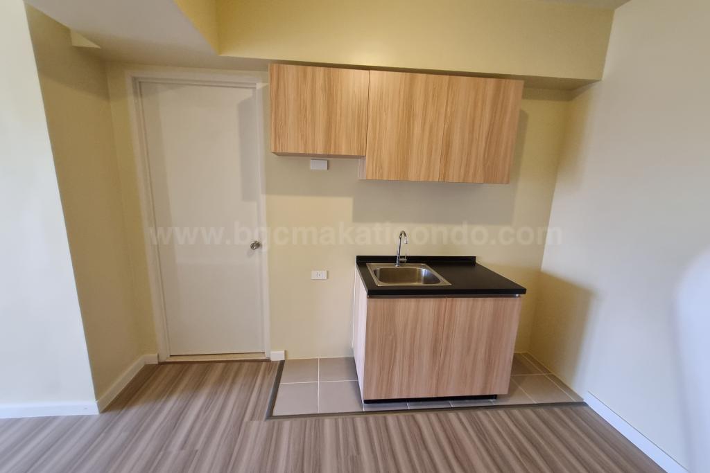 Kitchen area of 1 bedroom condominium unit at Avida Towers Vireo tower 1 Kitchen area of 1 bedroom condominium unit at Avida Towers Vireo tower 1