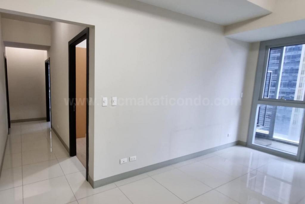 Hallway of 2-bedroom condo unit at Uptown Parksuites tower 2