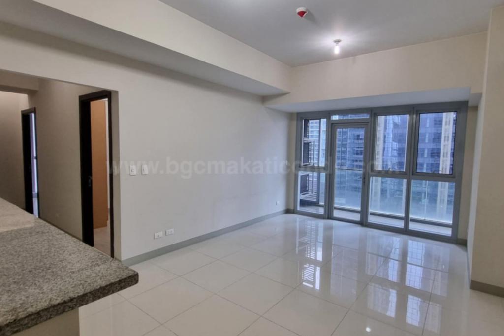 Living area of 2-bedroom condo unit at Uptown Parksuites tower 2