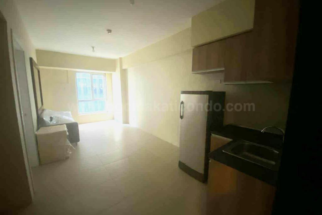  Kitchen and living areas of 1-bedroom condo unit at Avida Towers 34th Street