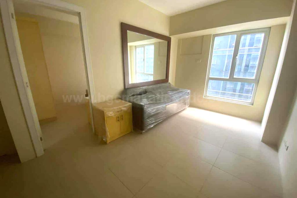 Living area of 1-bedroom condo unit at Avida Towers 34th Street