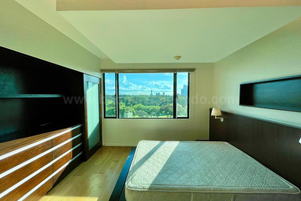 Master's bedroom of 2-bedroom condo unit at Bonifacio Ridge