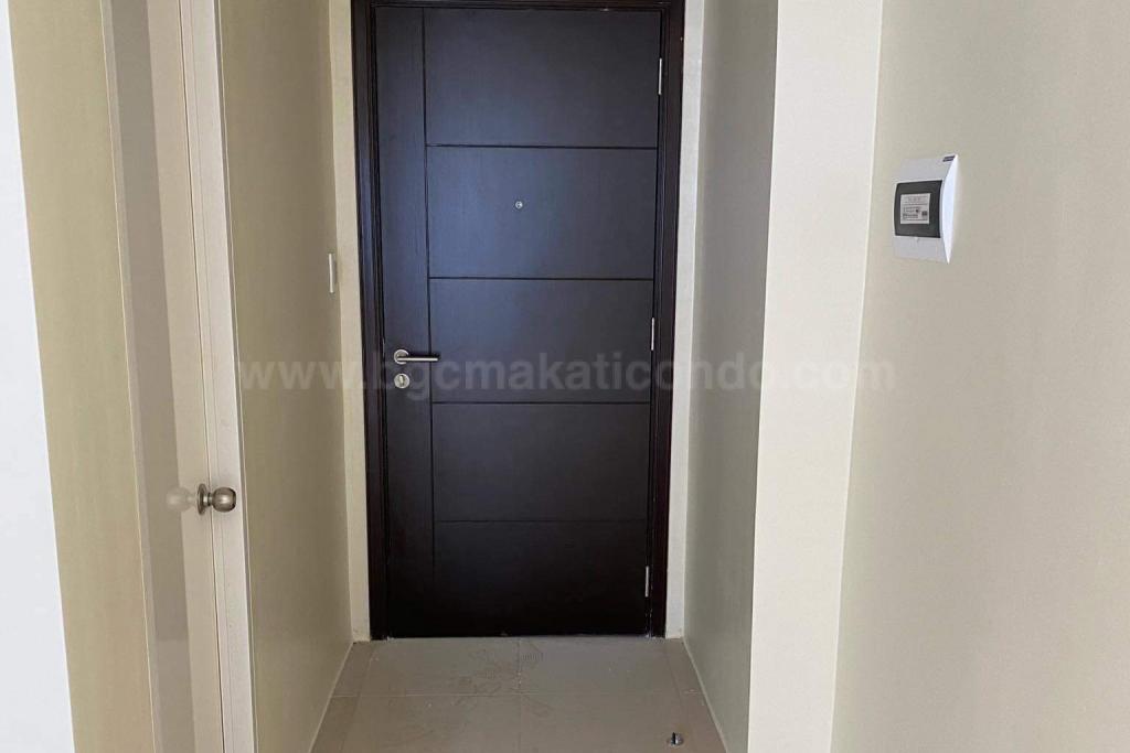 Hallway of studio unit at Avida Towers One Union Place tower 3