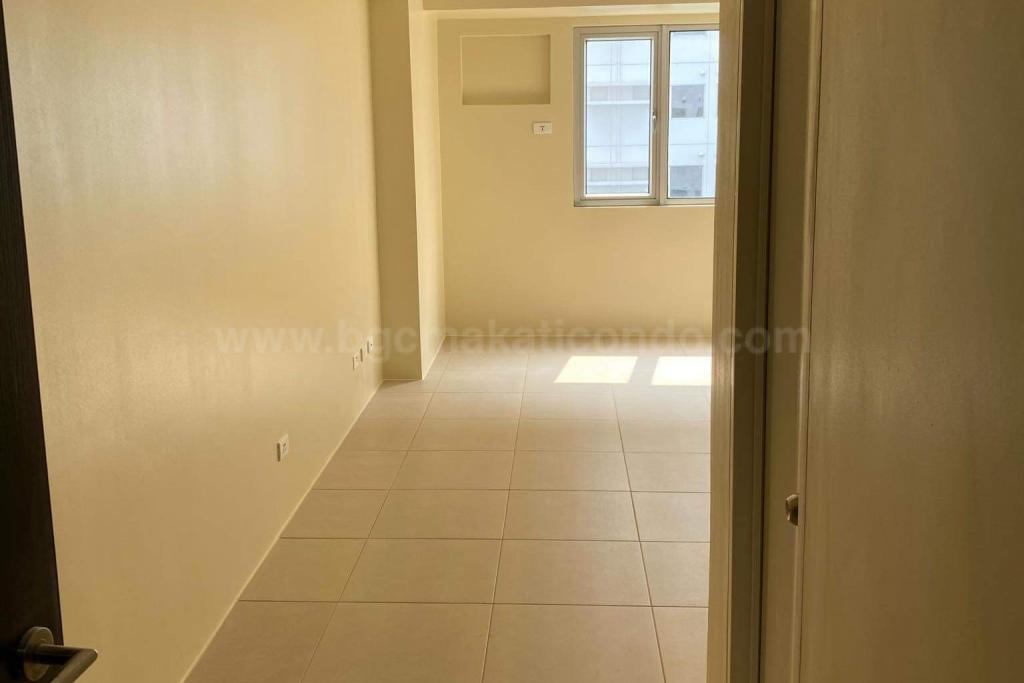 Living area of studio unit at Avida Towers One Union Place tower 3