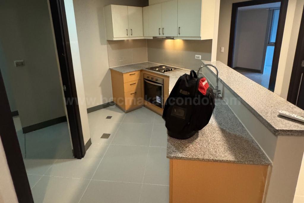Kitchen area of 2-bedroom condo unit at Uptown Parksuites tower 2