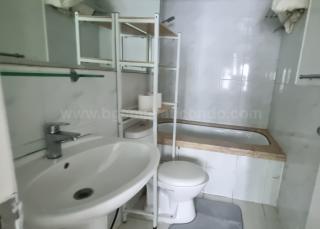 Master's toilet and bath of 2-bedroom condo unit at Bonifacio Ridge