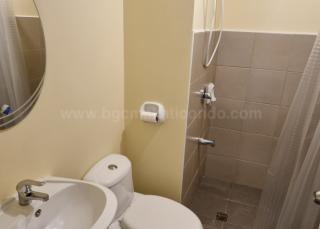 Toilet and bath of 1-bedroom condominium unit at Avida Towers Asten