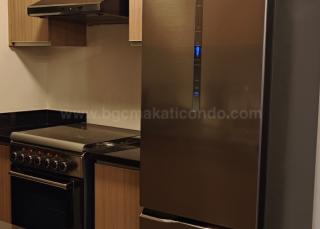 Kitchen area of 1-bedroom condo unit at One Maridien
