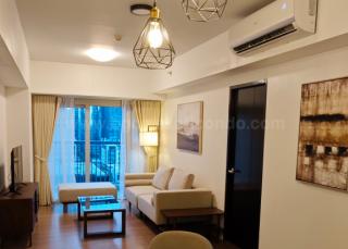 Living area of 1-bedroom condo unit at One Maridien