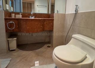Bedroom 2 toilet and bath of 3-bedroom condo unit at Pacific Plaza Towers North tower