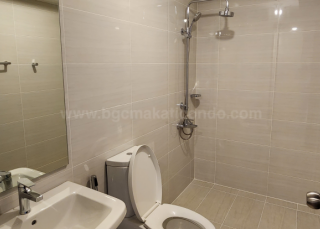Common toilet and bath of 3-bedroom condominium unit at Park Triangle Residences