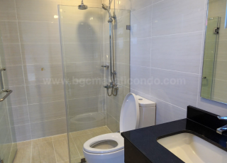 Master's toilet and bath of 3-bedroom condominium unit at Park Triangle Residences Master's toilet and bath of 3-bedroom condominium unit at Park Triangle Residences