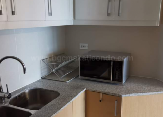 Kitchen of 3-bedroom unit at Uptown Parksuites tower 1