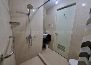 Master's Toilet and bath of two bedroom condominium unit at Bellagio tower 3