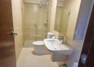 Common toilet and bath of 2-bedroom condominium unit at Verve Residences
