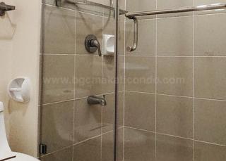 Toilet and bath of studio condo unit at Avida Towers One Union Place tower 1