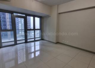 Living area of 2-bedroom condo unit at Uptown Parksuites tower 2