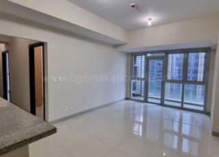 Living area of 2-bedroom condo unit at Uptown Parksuites tower 2