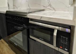 Kitchen area of 1-bedroom condo unit at Uptown Parksuites tower 1