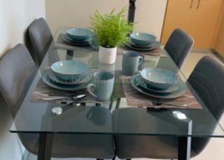 Dining area of 1-bedroom condo unit at Uptown Parksuites tower 2