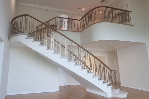 Full view stairs of 4-bedroom bi-level penthouse unit at Pacific Plaza Towers