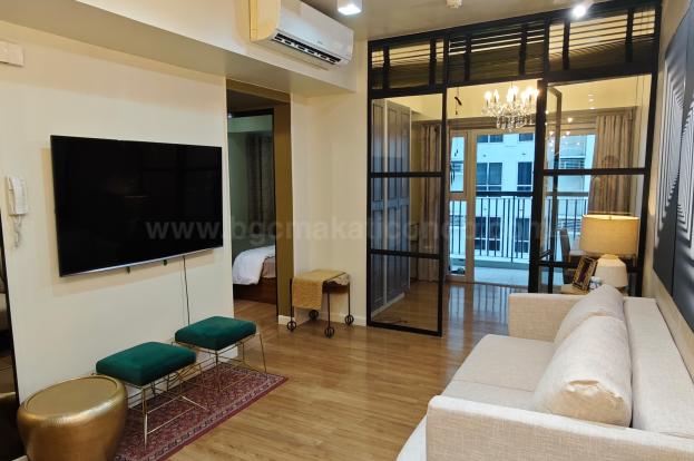 Living area of 1-bedroom condo unit at One Maridien