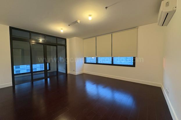Master's bedroom of 3-bedroom condo unit at Garden Towers tower 1